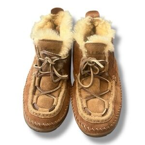 L.L.Bean Men's Suede Lace Up Chukkas Slippers